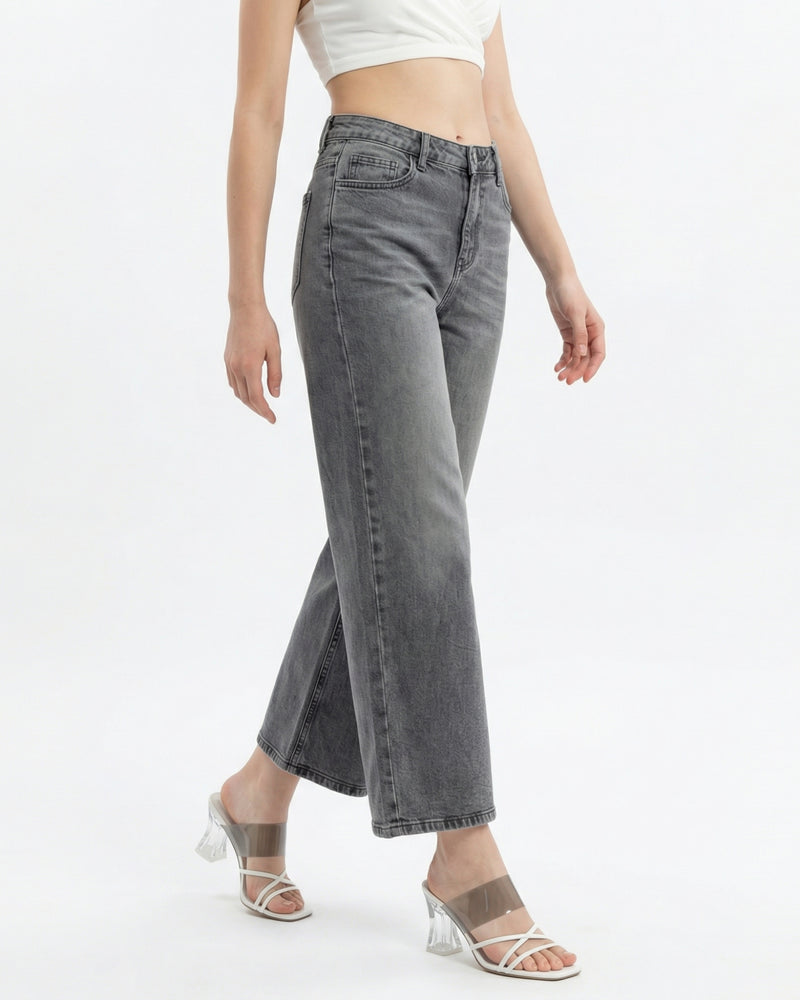 Women's grey relaxed fit wide-leg jeans