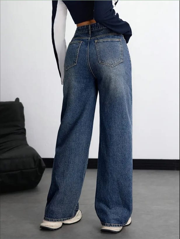 Women Relaxed Fit High Rise Peacock Blue Jeans