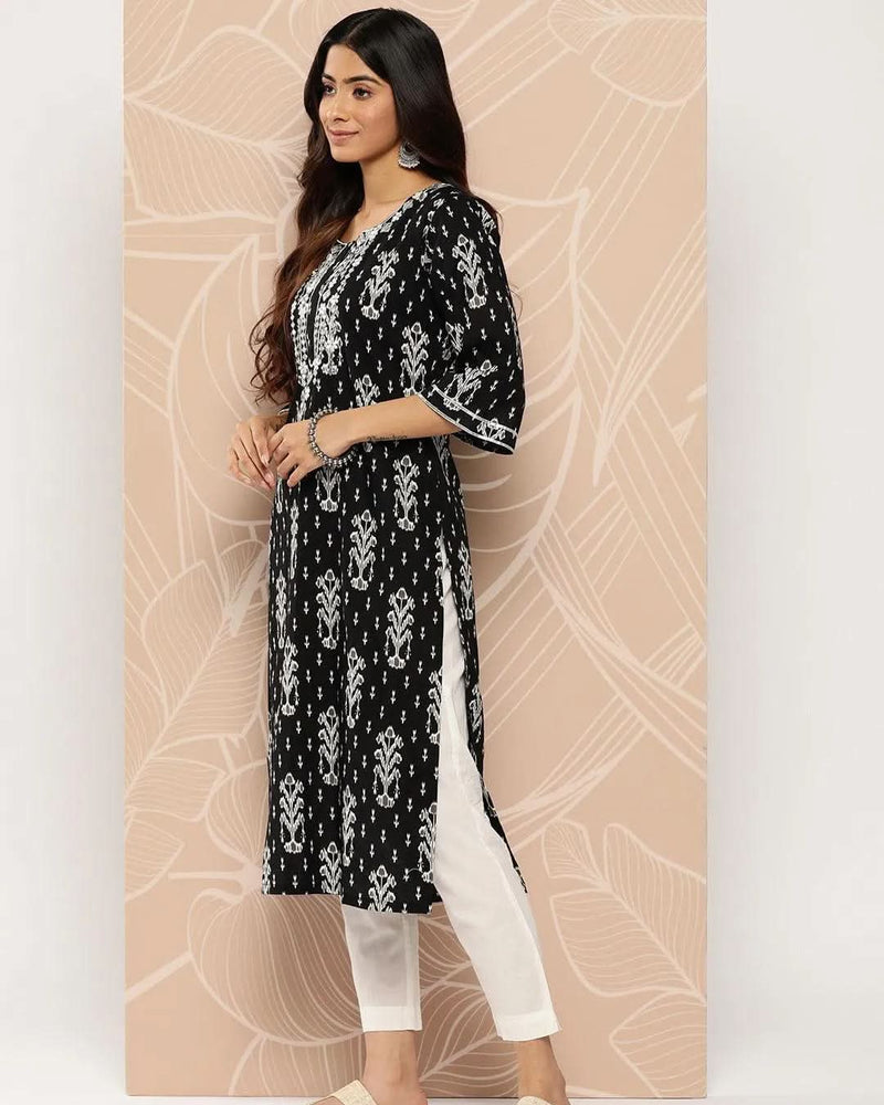 Black Embellished Cotton Straight Kurta