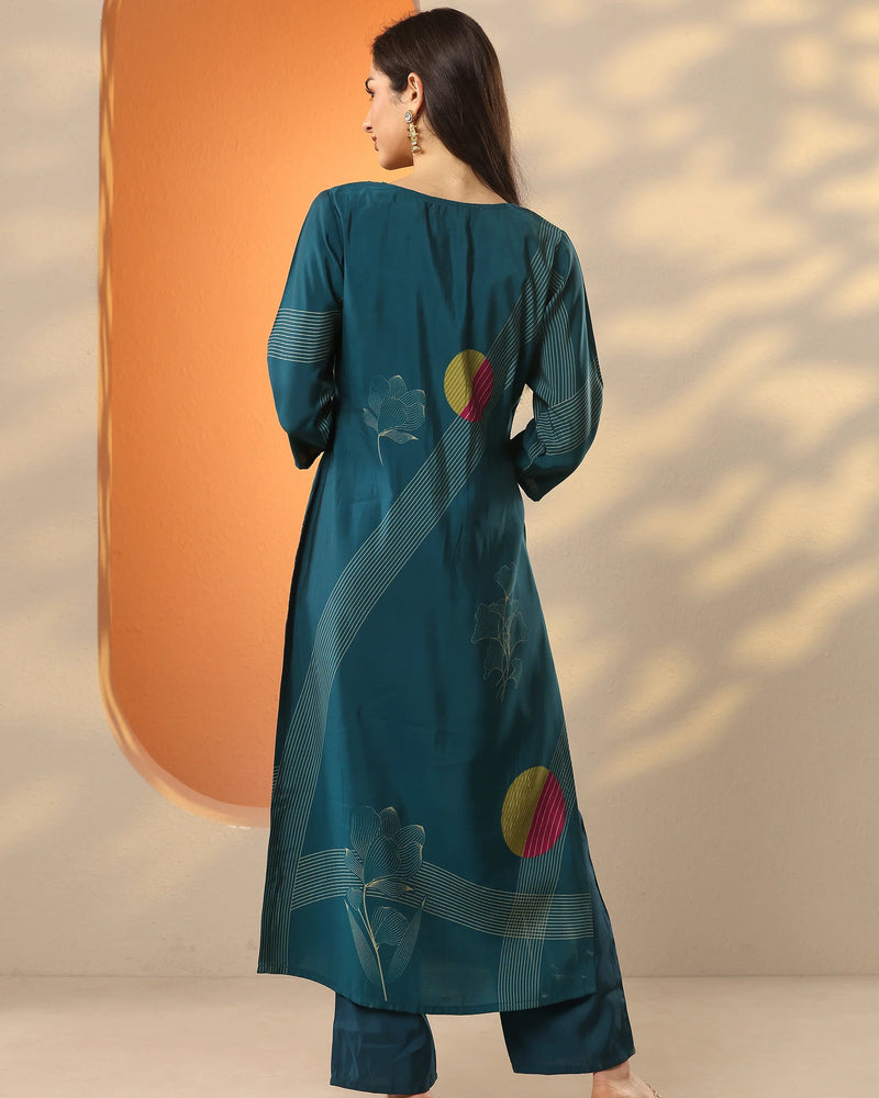 Women's Blue Printed Silk Blend Straight Kurta