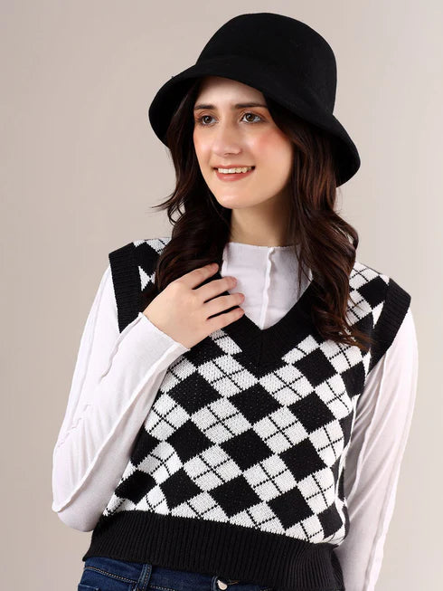 Women Printed Crop Sweater Vest