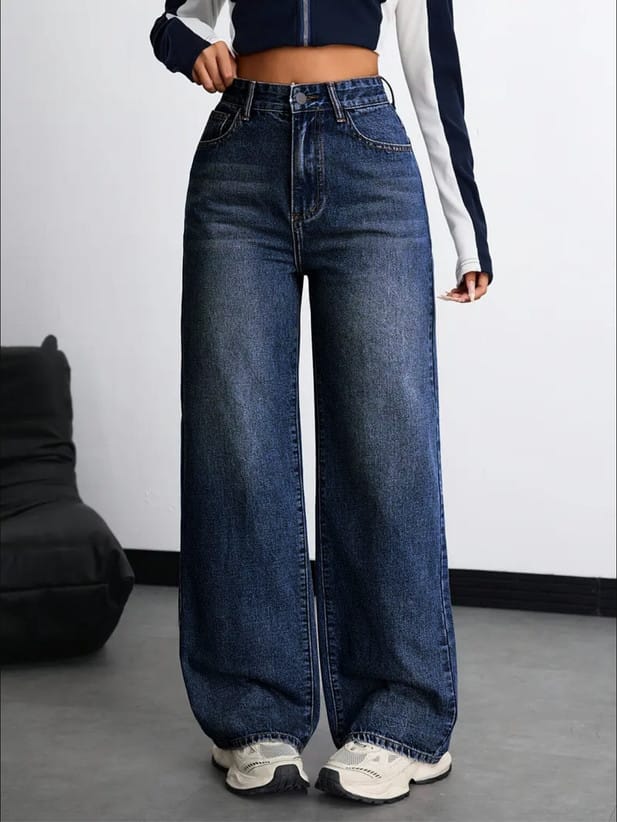 Women Relaxed Fit High Rise Blue Jeans