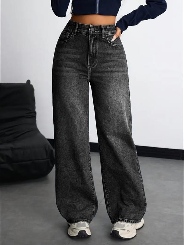 Women Relaxed Fit High Rise Black Jeans