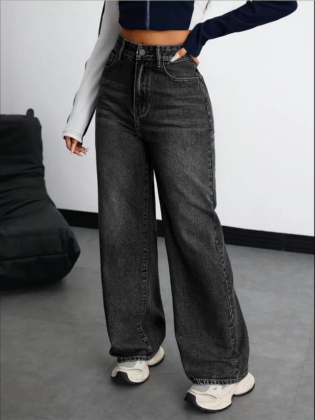 Women Relaxed Fit High Rise Black Jeans